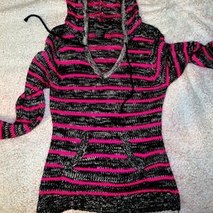 Beach throw over! Super “Southern California” style beach street wear.